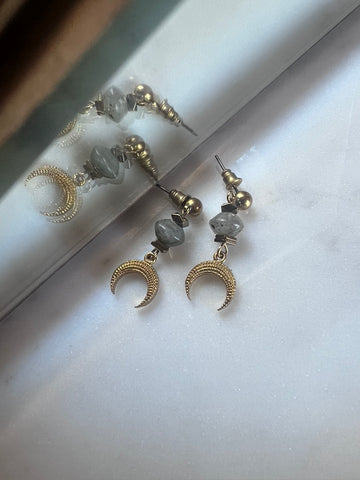 KR JEWELRY EARRINGS 555