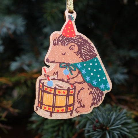 PHOEBE WAHL HEDGEHOG ORNAMENT