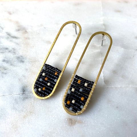 SPECKLED OVAL STUDS - BLACK